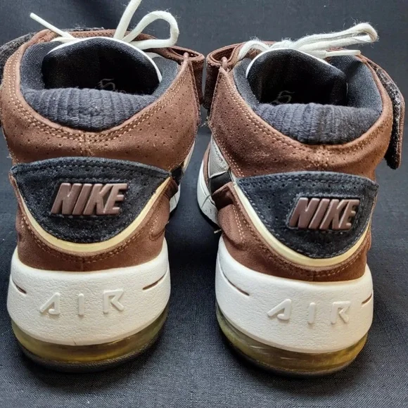 Nike Men's Brown and White High-Top Sneakers - Picture 4 of 7